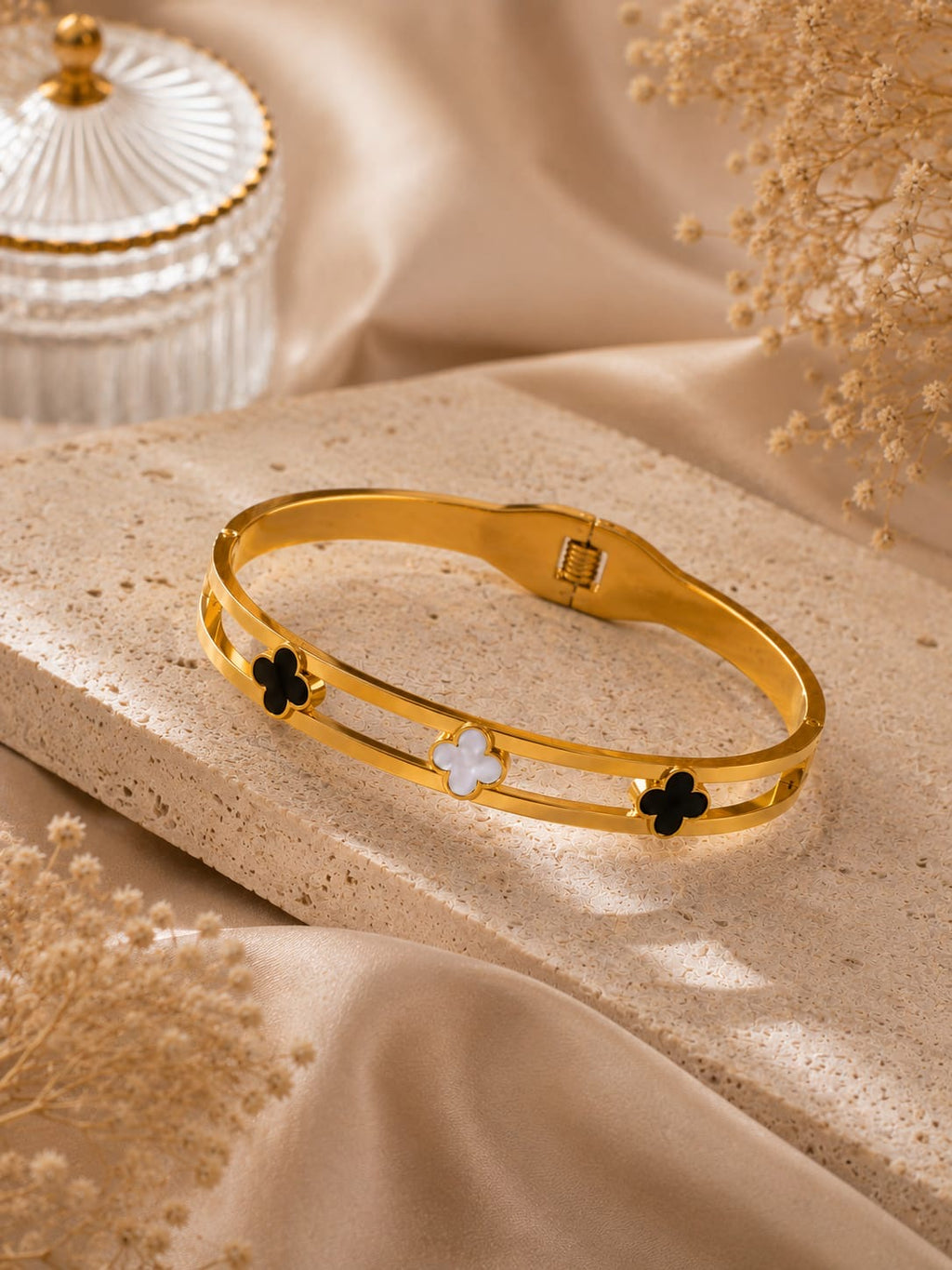 Trinity Clover Bracelet
