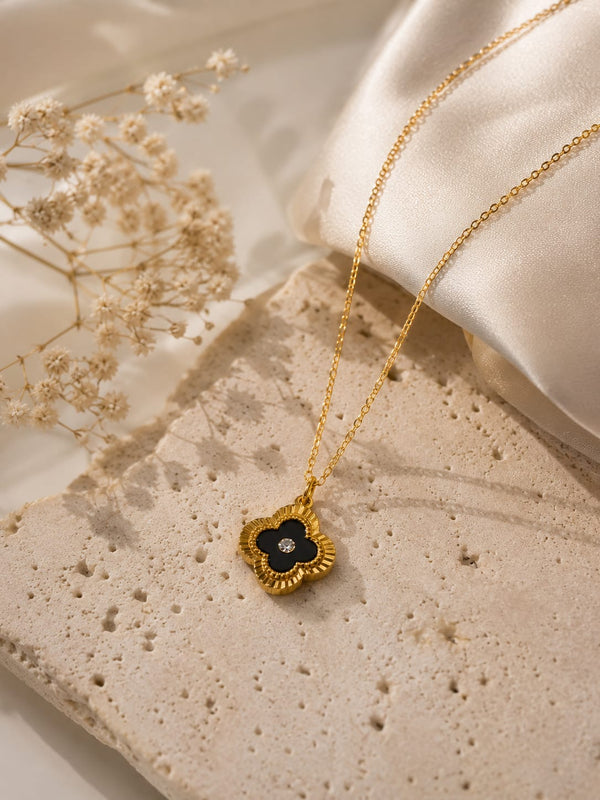 Aurelia Noir Pendant