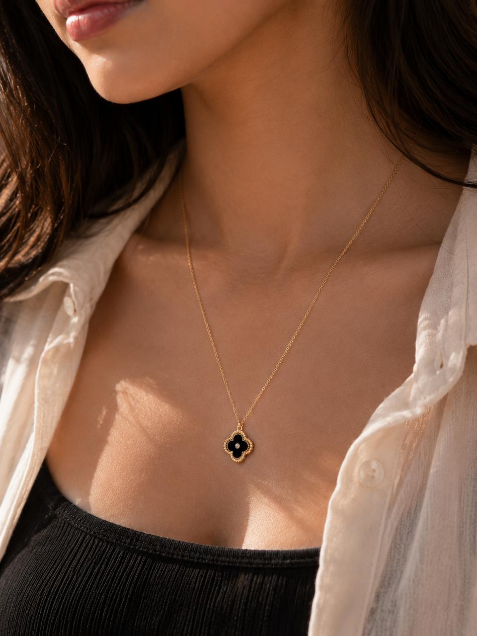 Aurelia Noir Pendant