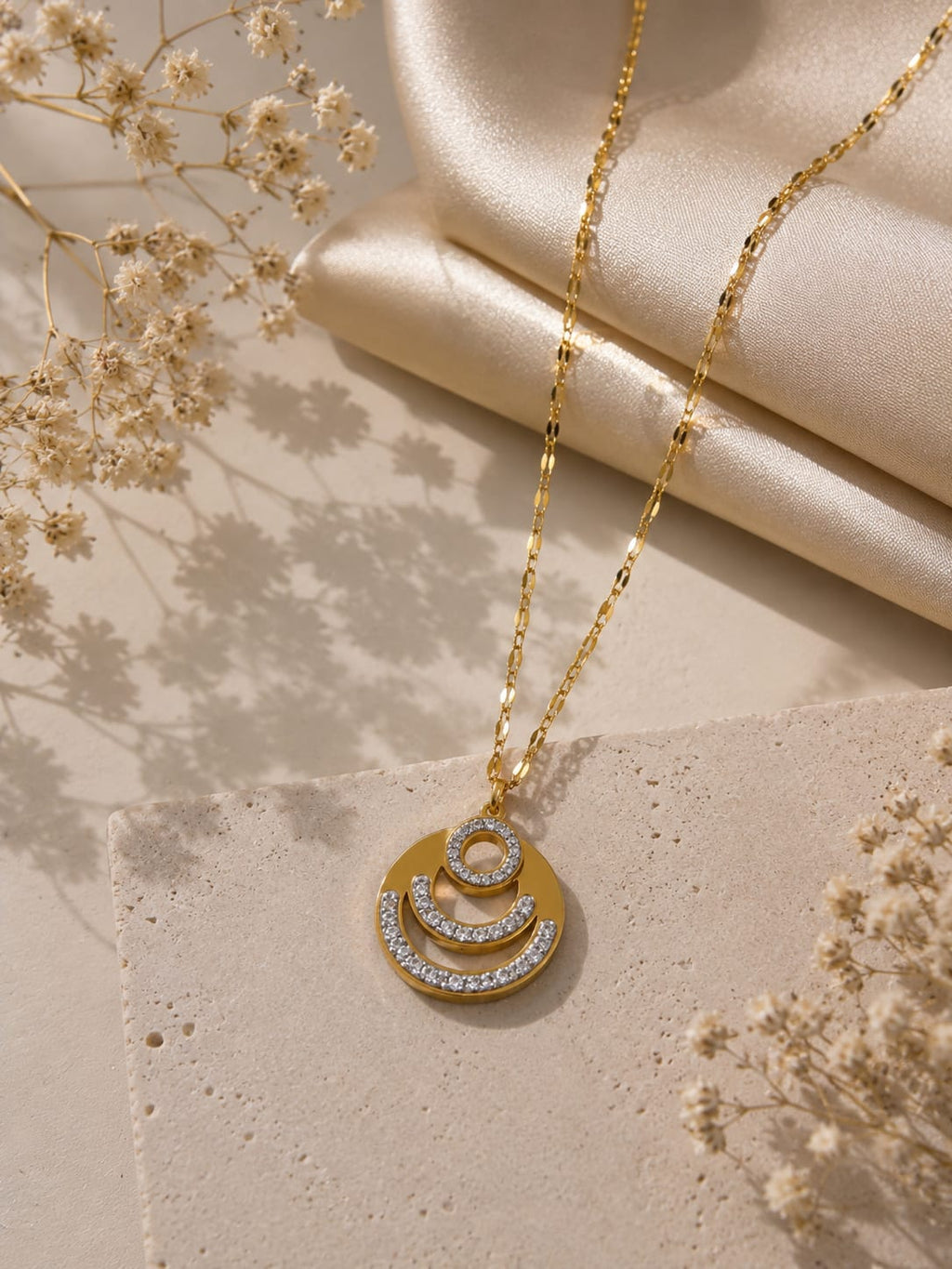 Aurelia Lunara Pendant