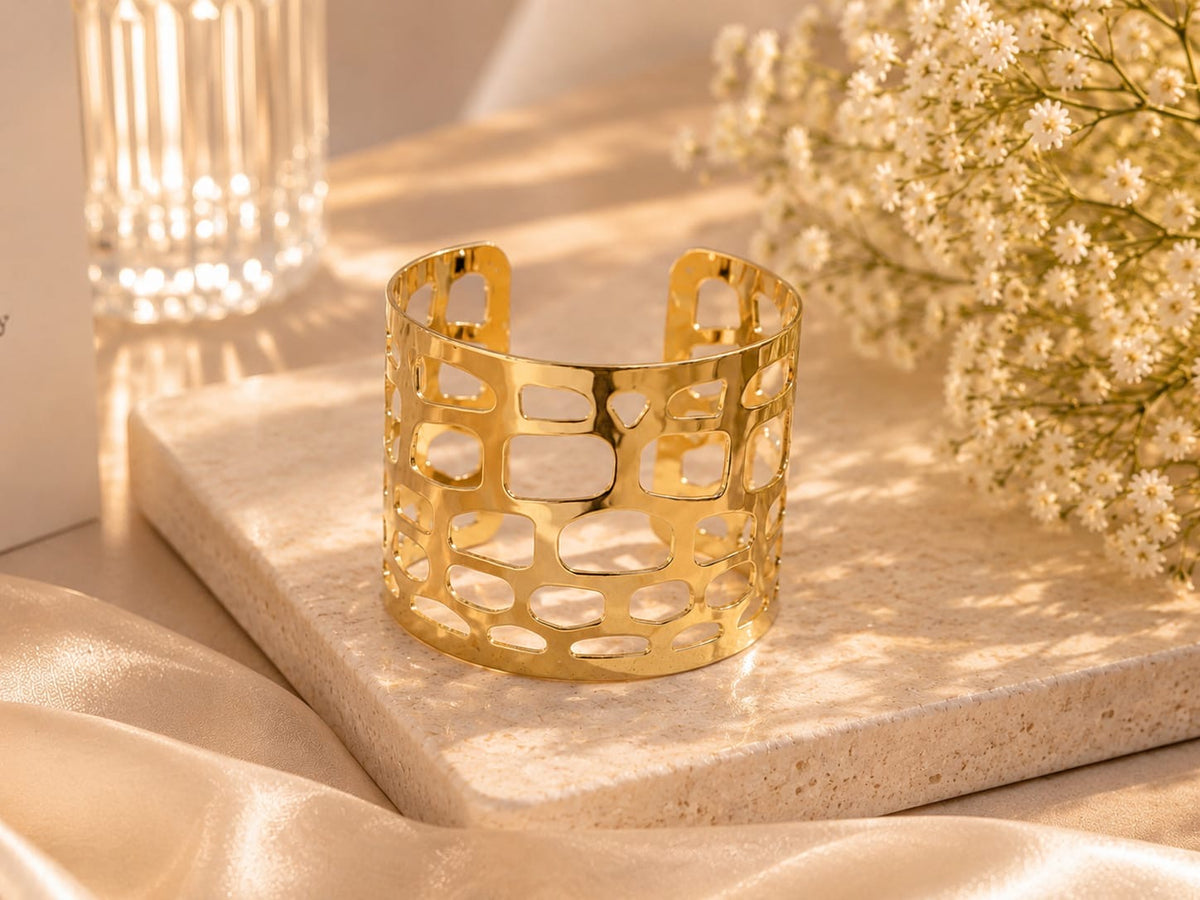 Aurelia Grid Cuff